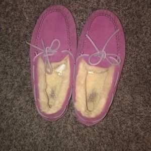 Uggs slippers